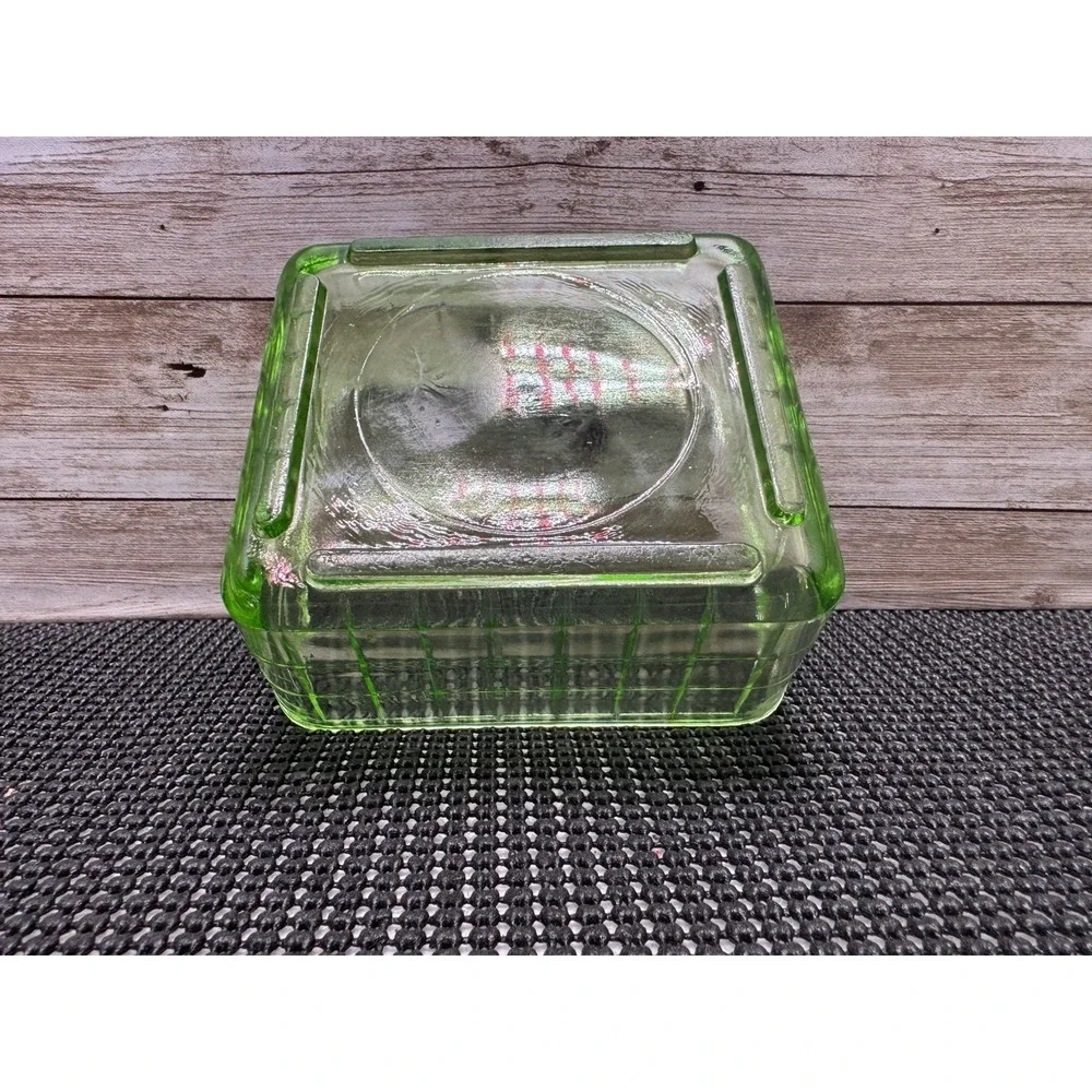 Hazel-Atlas Glass Company Square refrigerator Dish Y Pattern Lid Antique 1920s